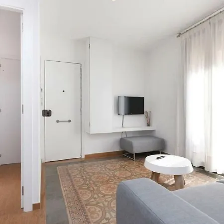 Apartment Homenfun Sants Station Barcelona